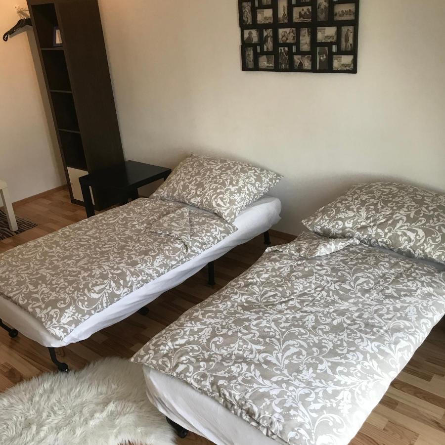 Lg Living Apartment 施托克劳 外观 照片