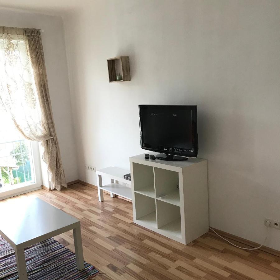 Lg Living Apartment 施托克劳 外观 照片